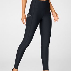 NWOT- Fabletics Cold Weather Black leggings